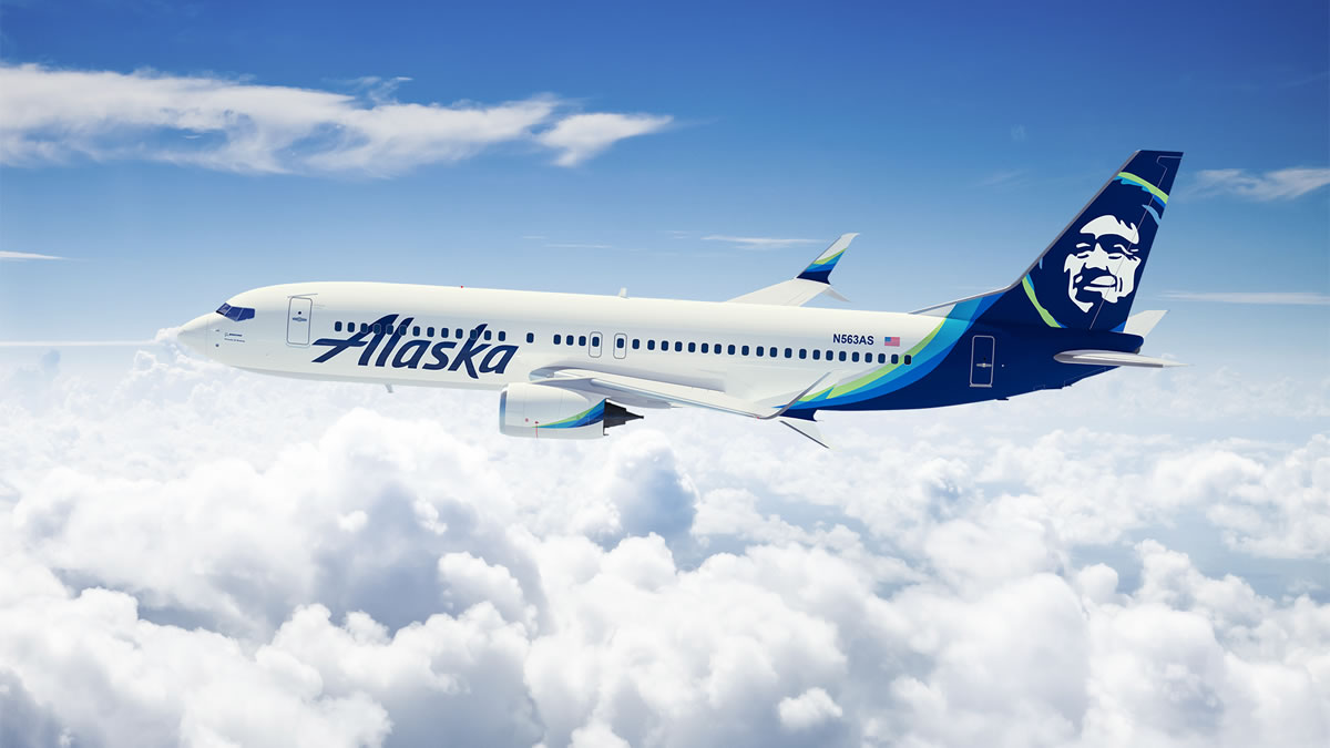 Boeing 737 wearing Alaska's new livery